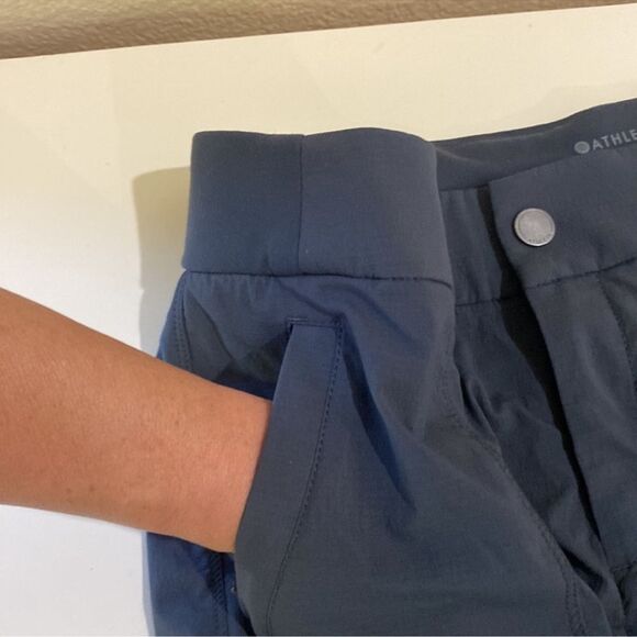 Athleta Joggers Trekkie 2.0 Dark Grey Pants Pockets UPF 50 Size 8 Button Closure - Picture 4 of 8